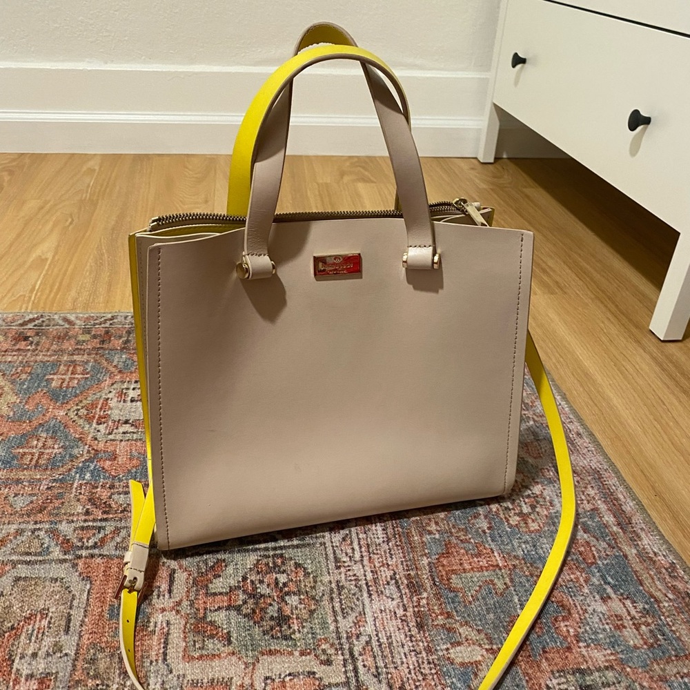 COPY - Very cute Kate Spade Purse
